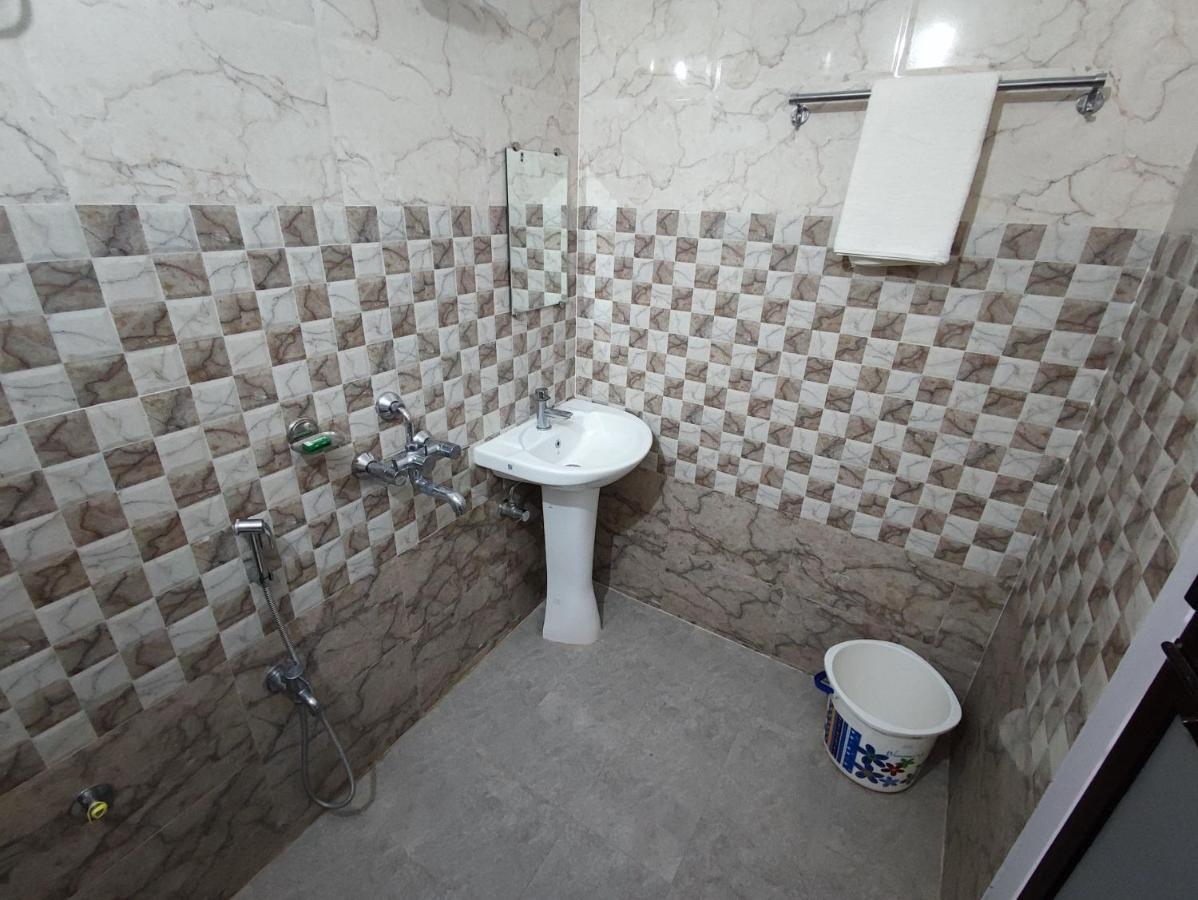 Hotel Kanha Shyam Madhubani Esterno foto